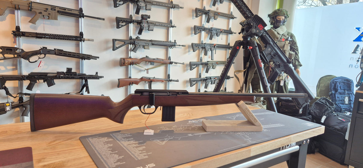 ISSC SPA Buche cal. 17hmr