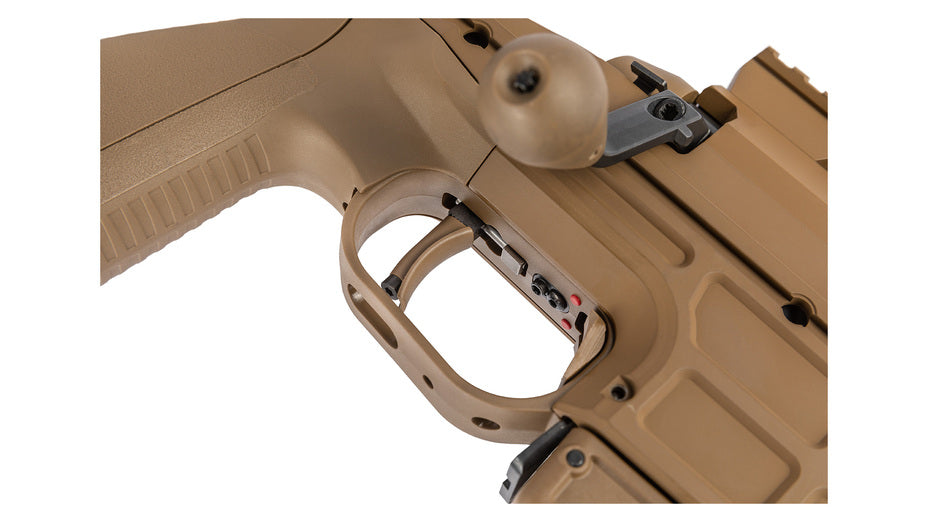 SAKO TRG M10 .338 Lapua Mag., field drab Cerakote, Lauflänge 27" 22mm kanneliert mit Mündungsbremse, Druckpunktabzug, 30 MOA M-LOK, Alu/Synthetikschaft klappbar mit verstellbarer Backe in field drab, 7 Schuss, MG M18X1